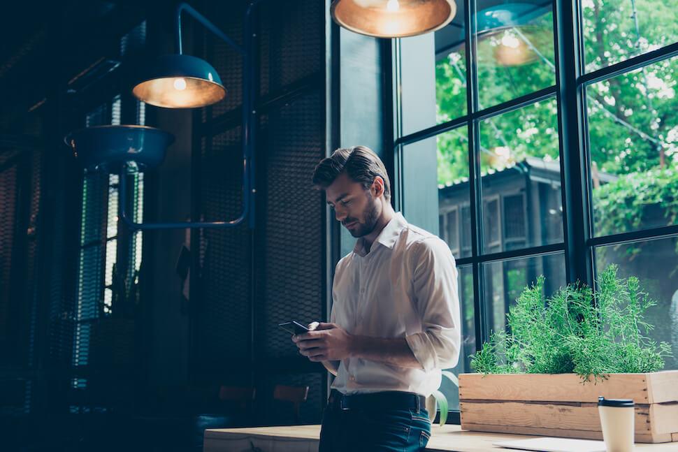 The Role Social Media Plays in Alcohol Addiction